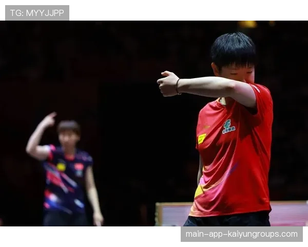 卫冕冠军迎战劲敌,比赛结果牵动人心!,卫冕 冠军什么意思